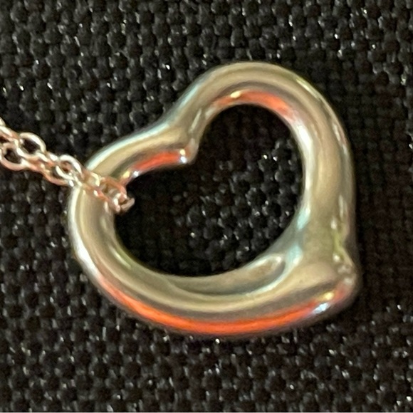 Authentic Tiffany Elsa open heart necklace&matching studs - Picture 2 of 6